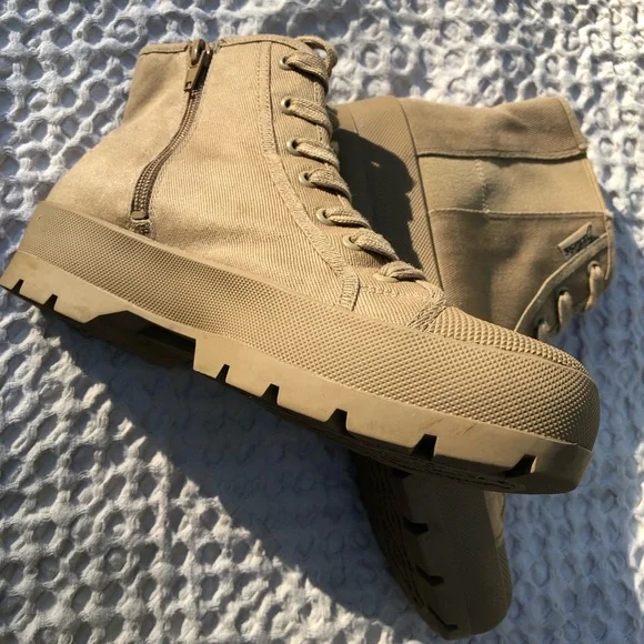 ZODIAC Women,s Sand Logan Oxford Sneakers Sand Twill Size 8,5 Like New - Picture 7 of 9